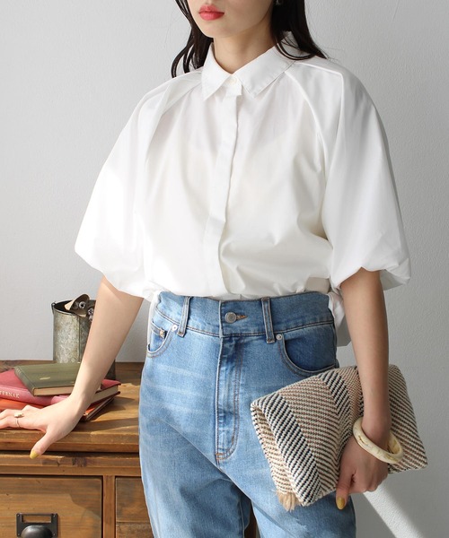 GeeRA(ジーラ)の「バルーンスリーブシャツブラウス(シャツ/ブラウス・レディース・ブラック/オフホワイト・MEDIUM/LARGE)」の5枚目の写真