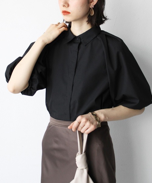 GeeRA(ジーラ)の「バルーンスリーブシャツブラウス(シャツ/ブラウス・レディース・ブラック/オフホワイト・MEDIUM/LARGE)」の4枚目の写真