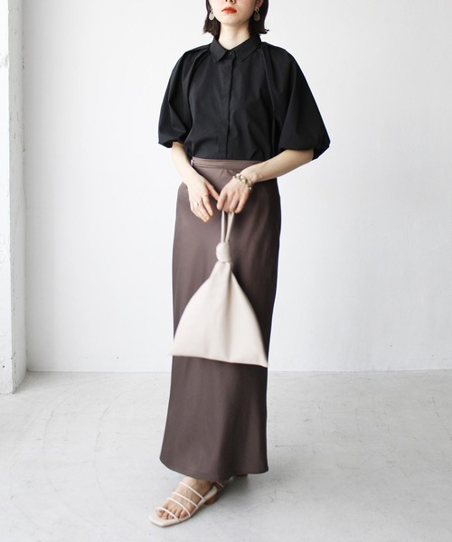 GeeRA(ジーラ)の「バルーンスリーブシャツブラウス(シャツ/ブラウス・レディース・ブラック/オフホワイト・MEDIUM/LARGE)」の12枚目の写真