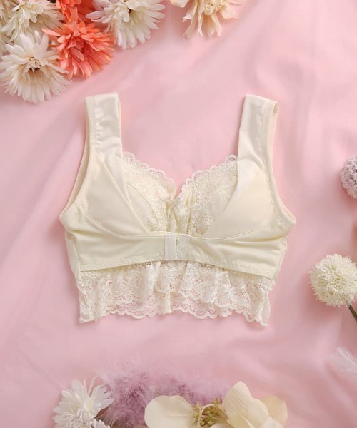 northerly（ノーザリー）の「ふんわり美胸のプリンセスナイトブラ（ナイトブラ・レディース・ブラック/サックスブルー/スモークピンク/グレー/ブルー/クリーム/グリーン/ボルドー/パープル/ネイビー/ミント/ピンク・SMALL/MEDIUM/LARGE/X-LARGE）」の4枚目の写真