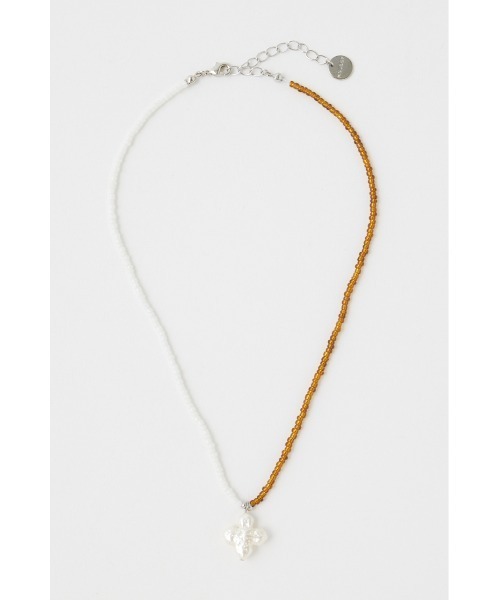 MOUSSY（マウジー）の「BEADS CROSS F/PEARL ネックレス（ネックレス・レディース・ブルー/ブラウン・FREE）」の4枚目の写真