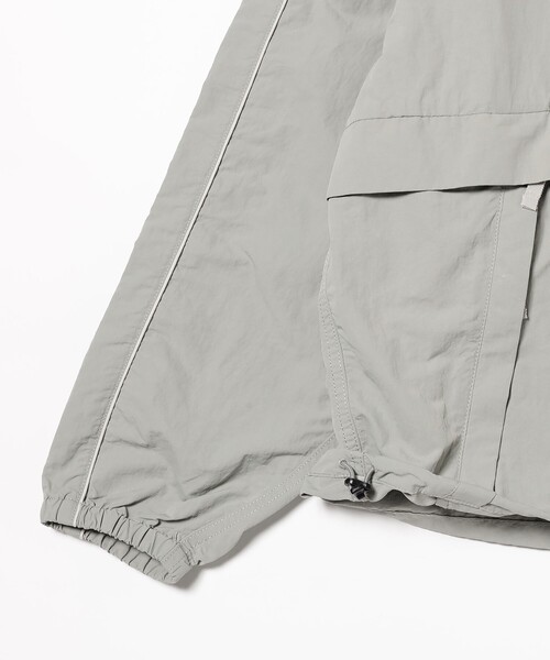 BEAMS（ビームス）の「BEAMS / ナイロン アノラック パーカー（ナイロンジャケット・メンズ・アッシュグレー/ブラック・S/M/L/XL）」の21枚目の写真