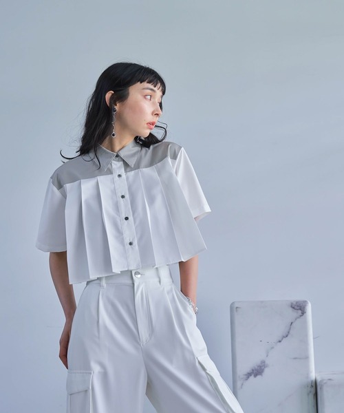 HARE（ハレ）の「プリーツショートシャツ(HARE)（シャツ/ブラウス・レディース・グリーン/ブラック/ホワイト・FREE）」の14枚目の写真