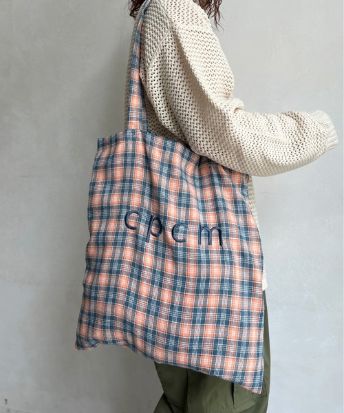 CPCM（シーピーシーエム）の「23AWカラーロゴトート（トートバッグ・レディース・グリーン/イエロー/オレンジ/アイボリー/ブラック・FREE）」の12枚目の写真