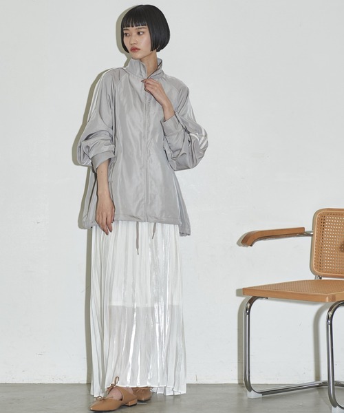 THE YOn（ザヨン）の「ワイドスリーブサイドライントラックジャケット（ブルゾン・レディース・ワインレッド/カーキ/ネイビー/グレー・FREE）」の6枚目の写真