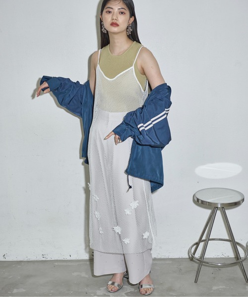 THE YOn（ザヨン）の「ワイドスリーブサイドライントラックジャケット（ブルゾン・レディース・ワインレッド/カーキ/ネイビー/グレー・FREE）」の17枚目の写真