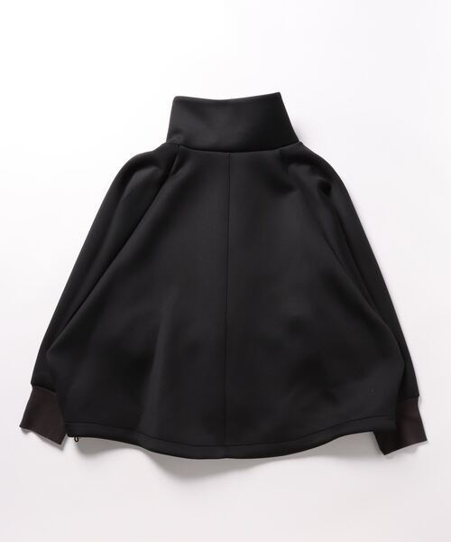 Q（キュー）の「ダンボールリラックスブルゾン（ブルゾン・レディース・ブラック/ベージュ・MEDIUM）」の11枚目の写真