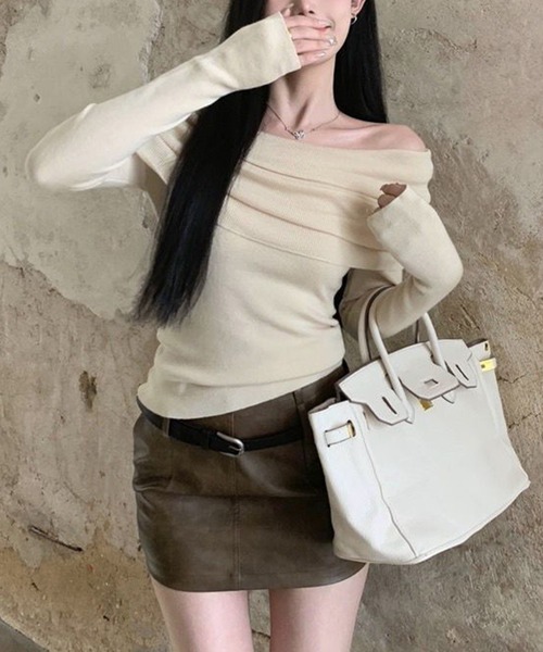 Jasmine Grandiflorum（ジャスミングランディフローラム）の「【Jasmine】オフショルニットプルオーバー（ニット/セーター・レディース・ベージュ/ブラック/ピンク・FREE）」の15枚目の写真