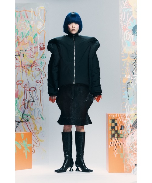 Paula Canovas del Vas（パウラカノバスデルヴァス）の「AW23