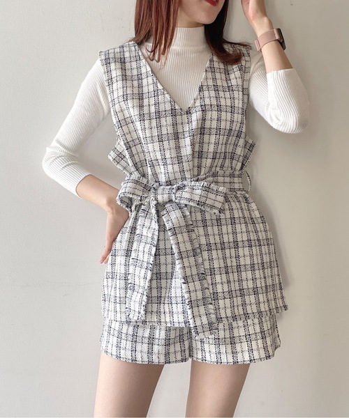 NOMAE(ノーマエ)の「ニットセット Vネックベスト(ベスト・レディース・ブラウン/グレー/ホワイト系その他/ブラック系その他/ブラック・FREE)」の2枚目の写真