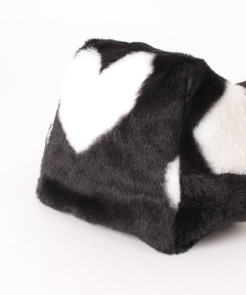 TONE SELECT GOODS(トーンセレクトグッズ)の「Liaa/ ハート柄ファー バッグ A18140(トートバッグ・レディース・ベージュ/ブラック・FREE)」の12枚目の写真