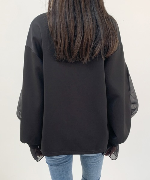 ECLIN(エクラン)の「袖スリットシアーオーガンジードッキングダンボールニットスウェット(スウェット・レディース・ブラック/ホワイト/ブラウン・M/L)」の10枚目の写真