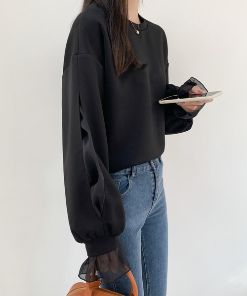ECLIN(エクラン)の「袖スリットシアーオーガンジードッキングダンボールニットスウェット(スウェット・レディース・ブラック/ホワイト/ブラウン・M/L)」の4枚目の写真