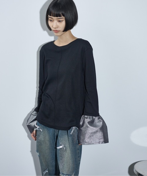 THE YOn（ザヨン）の「ベルスリーブ異素材切替カフトップス（Tシャツ/カットソー・レディース・ホワイト×シルバー/グレー/ホワイト×ブラック/ブラック・FREE）」の10枚目の写真