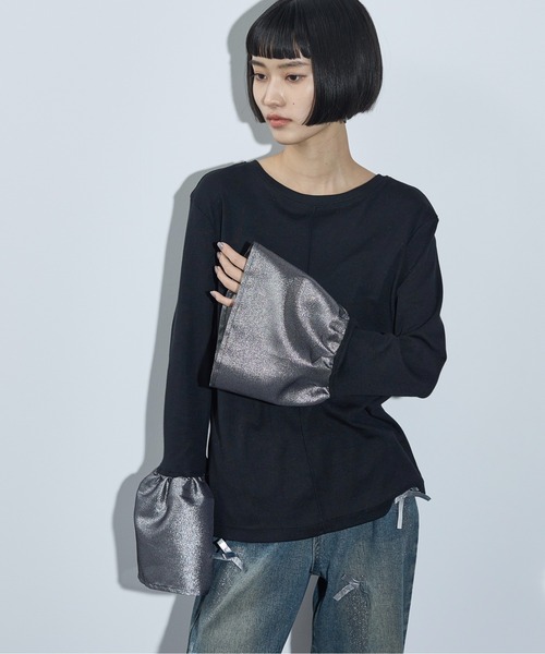 THE YOn（ザヨン）の「ベルスリーブ異素材切替カフトップス（Tシャツ/カットソー・レディース・ホワイト×シルバー/グレー/ホワイト×ブラック/ブラック・FREE）」の11枚目の写真