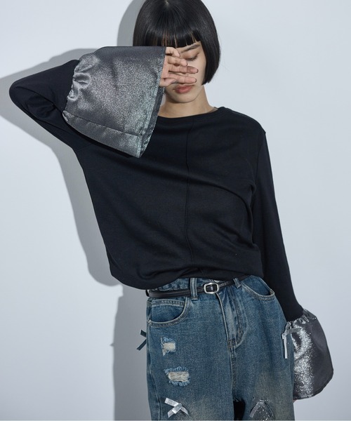 THE YOn（ザヨン）の「ベルスリーブ異素材切替カフトップス（Tシャツ/カットソー・レディース・ホワイト×シルバー/グレー/ホワイト×ブラック/ブラック・FREE）」の8枚目の写真