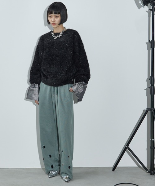 THE YOn（ザヨン）の「ベルスリーブ異素材切替カフトップス（Tシャツ/カットソー・レディース・ホワイト×シルバー/グレー/ホワイト×ブラック/ブラック・FREE）」の15枚目の写真