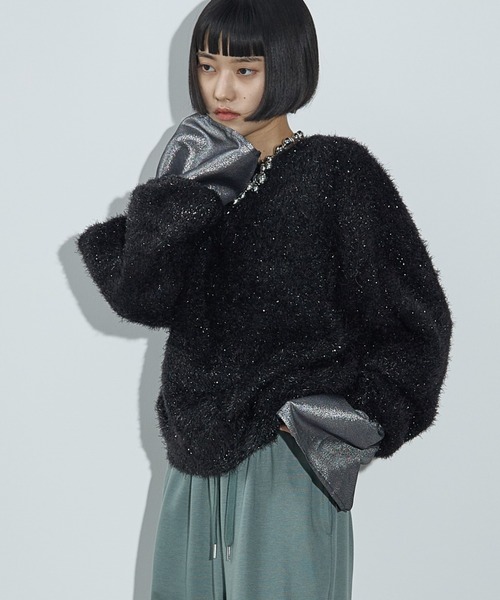 THE YOn（ザヨン）の「ベルスリーブ異素材切替カフトップス（Tシャツ/カットソー・レディース・ホワイト×シルバー/グレー/ホワイト×ブラック/ブラック・FREE）」の14枚目の写真