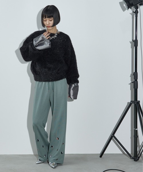 THE YOn（ザヨン）の「ベルスリーブ異素材切替カフトップス（Tシャツ/カットソー・レディース・ホワイト×シルバー/グレー/ホワイト×ブラック/ブラック・FREE）」の16枚目の写真