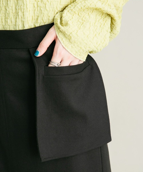 KBF（ケイビーエフ）の「ウエストポケットタイトスカート（スカート・レディース・チャコールグレー/ブラック・ONE）」の20枚目の写真