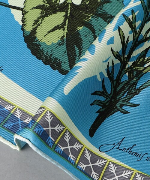 manipuri(マニプリ)の「<manipuri>シルク スカーフ L 24SS(バンダナ/スカーフ・レディース・ピンク/ターコイズブルー/イエロー/ケリー・FREE)」の13枚目の写真