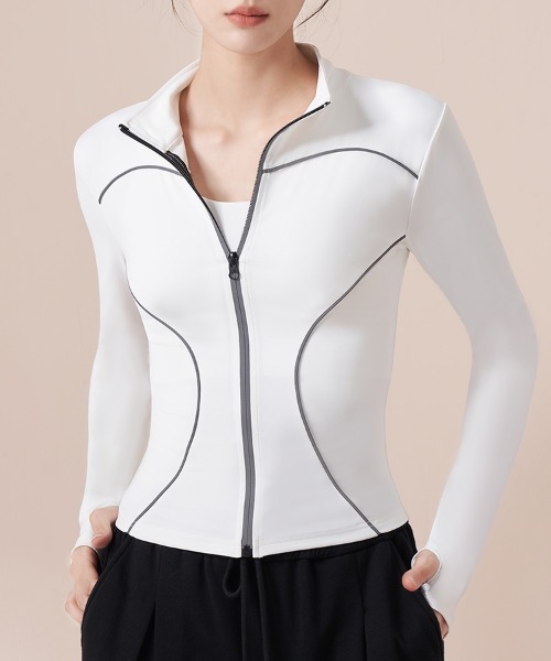 SAISON DE PAPILLON（セゾンドパピヨン）の「あたっか裏起毛ラッシュガードパーカー（パーカー・レディース・ホワイト/ブラック/グレー・M/L/XL）」の2枚目の写真