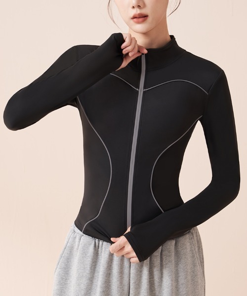 SAISON DE PAPILLON（セゾンドパピヨン）の「あたっか裏起毛ラッシュガードパーカー（パーカー・レディース・ホワイト/ブラック/グレー・M/L/XL）」の3枚目の写真