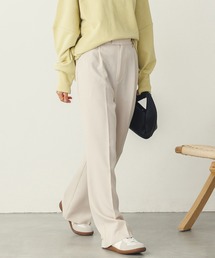 hunch（ハンチ）の「センタープレスストレートパンツ（スラックス）」