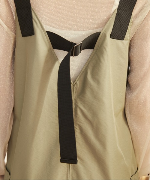 ANGIE（アンジー）の「フロントジップミリタリージャンパースカート（ジャンパースカート・レディース・ブラック/カーキ・FREE）」の7枚目の写真