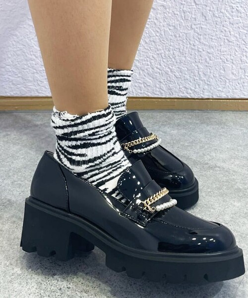 ESPERANZA(エスペランサ)の「チェーン&パール調モチーフローファー 24SS(パンプス・レディース・ブラック系1/アイボリー系2/こしょう色系2・22.0cm/22.5cm/23.0cm/23.5cm/24.0cm/24.5cm/25.0cm)」の14枚目の写真