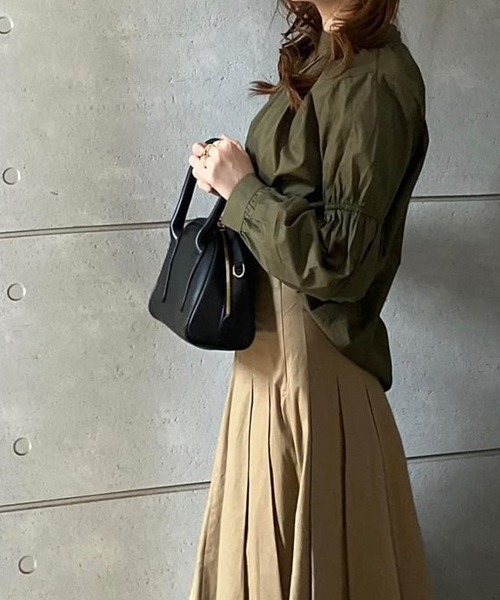 H.TOKYO(エイチトウキョウ)の「H.TOKYO × mimi / スタンドネック ギャザーブラウス(シャツ/ブラウス・レディース・ブラック/グリーン/ホワイト・FREE)」の17枚目の写真