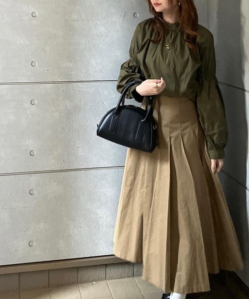 H.TOKYO(エイチトウキョウ)の「H.TOKYO × mimi / スタンドネック ギャザーブラウス(シャツ/ブラウス・レディース・ブラック/グリーン/ホワイト・FREE)」の18枚目の写真