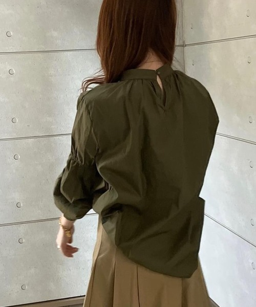 H.TOKYO(エイチトウキョウ)の「H.TOKYO × mimi / スタンドネック ギャザーブラウス(シャツ/ブラウス・レディース・ブラック/グリーン/ホワイト・FREE)」の20枚目の写真