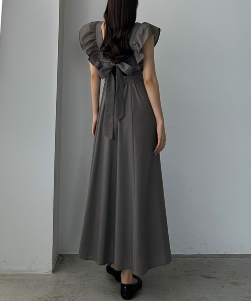 poiregnée ポワニェ バックリボンフリルワンピース poiregnée ポワニェ