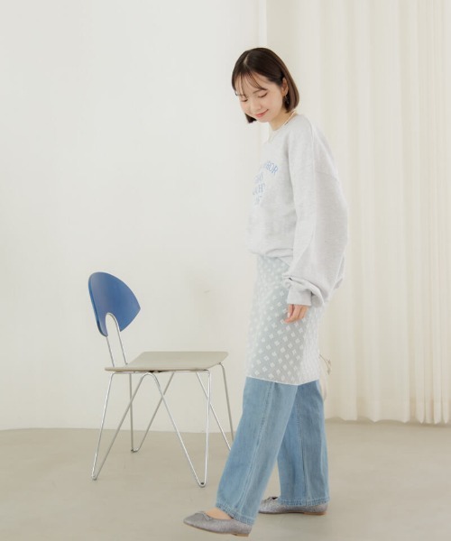 flower(フラワー)の「ルーズエンブロイダリースウェット(スウェット・レディース・グレー/ブルー・FREE)」の12枚目の写真