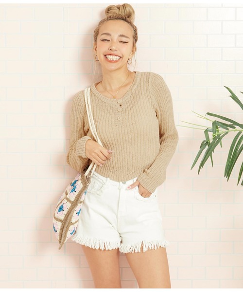 anap mimpi(アナップミンピ)の「リブニットタイトヘンリーネックトップス(Tシャツ/カットソー・レディース・ベージュ/ネイビー/アイボリー・FREE)」の18枚目の写真