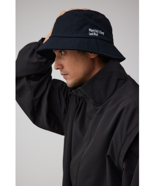 AZUL by moussy(アズールバイマウジー)の「ロゴ刺繍バケットハット(ハット・メンズ・オフホワイト/ブラック/ライトブルー・FREE)」の3枚目の写真