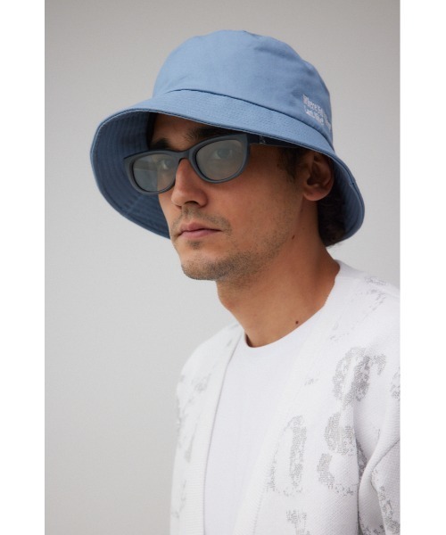 AZUL by moussy(アズールバイマウジー)の「ロゴ刺繍バケットハット(ハット・メンズ・オフホワイト/ブラック/ライトブルー・FREE)」の16枚目の写真