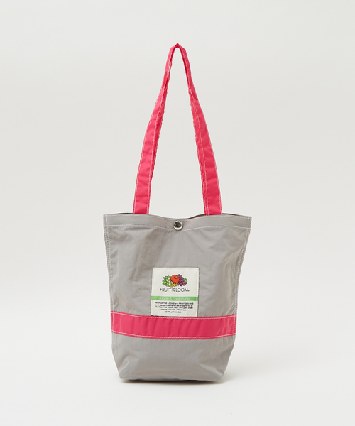 FRUIT OF THE LOOM（フルーツオブザルーム）の「【FRUIT OF THE LOOM】ナイロントートバッグ M / レトロ（トートバッグ・レディース・ブルー/アイボリー/チャコールグレー/ブラック・フリー）」の12枚目の写真