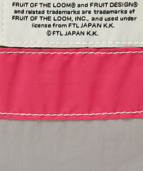 FRUIT OF THE LOOM（フルーツオブザルーム）の「【FRUIT OF THE LOOM】ナイロントートバッグ M / レトロ（トートバッグ・レディース・ブルー/アイボリー/チャコールグレー/ブラック・フリー）」の13枚目の写真