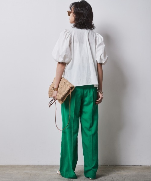 CHIC STYLE(シックスタイル)の「<大きいサイズ>ボリュームパフスリーブブラウス シックスタイル(シャツ/ブラウス・レディース・オフホワイト/ブラック・5L/4L/3L/LL/L)」の9枚目の写真