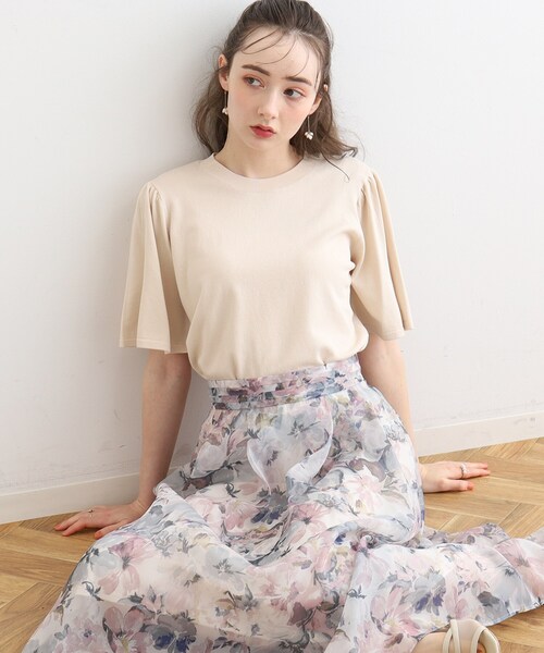 couture brooch（クチュールブローチ）の「◆【接触冷感/UV/洗える】バックパール調デザイン 袖フレアニット（ニット/セーター・レディース・パープル/アイボリー/ブラック/ベビーピンク・38/42）」の2枚目の写真