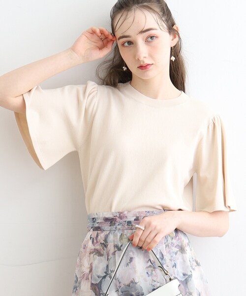 couture brooch（クチュールブローチ）の「◆【接触冷感/UV/洗える】バックパール調デザイン 袖フレアニット（ニット/セーター・レディース・パープル/アイボリー/ブラック/ベビーピンク・38/42）」の9枚目の写真