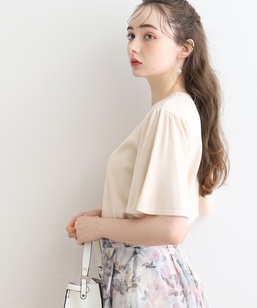 couture brooch（クチュールブローチ）の「◆【接触冷感/UV/洗える】バックパール調デザイン 袖フレアニット（ニット/セーター・レディース・パープル/アイボリー/ブラック/ベビーピンク・38/42）」の10枚目の写真