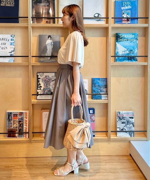 couture brooch（クチュールブローチ）の「◆【接触冷感/UV/洗える】バックパール調デザイン 袖フレアニット（ニット/セーター・レディース・パープル/アイボリー/ブラック/ベビーピンク・38/42）」の13枚目の写真