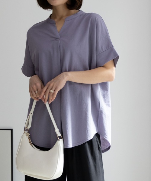 NAVY（ネイビー）の「NAVY サラリ冷感 制菌加工 シャツ見えスキッパーTシャツ（Tシャツ/カットソー・レディース・チャコールグレー/パープル/グリーン系その他/ライトベージュ/オフホワイト・M/L/S/XL）」の5枚目の写真