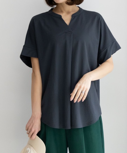 NAVY（ネイビー）の「NAVY サラリ冷感 制菌加工 シャツ見えスキッパーTシャツ（Tシャツ/カットソー・レディース・チャコールグレー/パープル/グリーン系その他/ライトベージュ/オフホワイト・M/L/S/XL）」の3枚目の写真