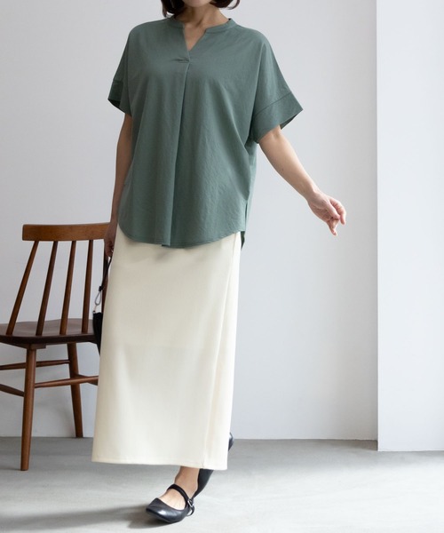 NAVY（ネイビー）の「NAVY サラリ冷感 制菌加工 シャツ見えスキッパーTシャツ（Tシャツ/カットソー・レディース・チャコールグレー/パープル/グリーン系その他/ライトベージュ/オフホワイト・M/L/S/XL）」の11枚目の写真