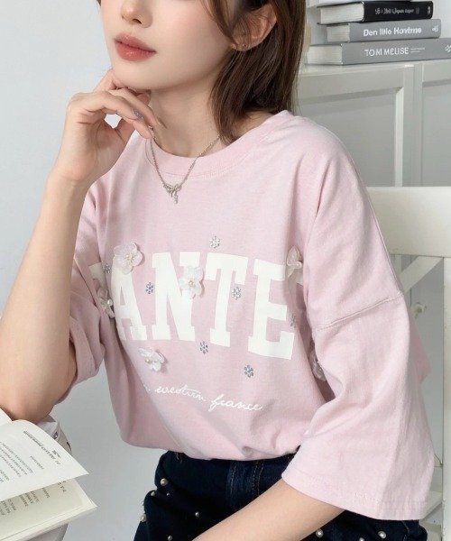 moment+（モーメントプラス）の「ビジュー＆フラワーモチーフ付きカレッジロゴプリント半袖Tシャツ（Tシャツ/カットソー・レディース・チャコールグレー/オフホワイト/ピンク/イエロー・M）」の15枚目の写真