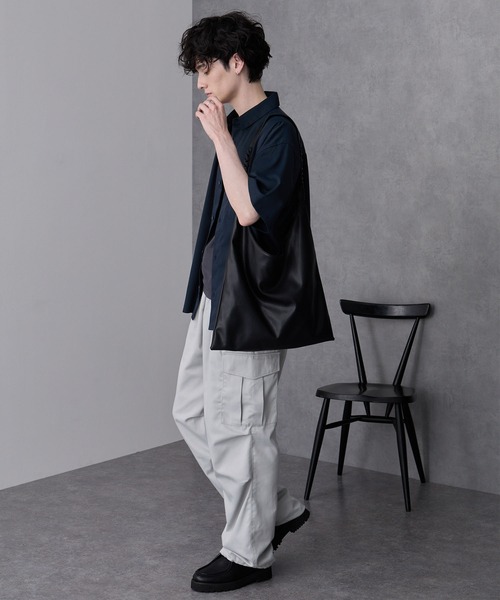 MONO-MART（モノマート）の「メッシュストラップ スクエアトートバッグ（トートバッグ・メンズ・ブラック・FREE）」の17枚目の写真